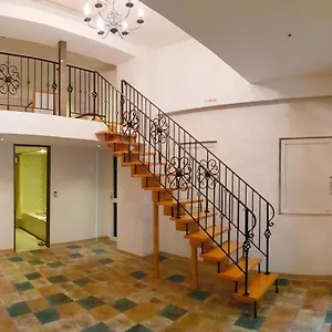 本尼吉亚阿卡西亚酒店 酒店