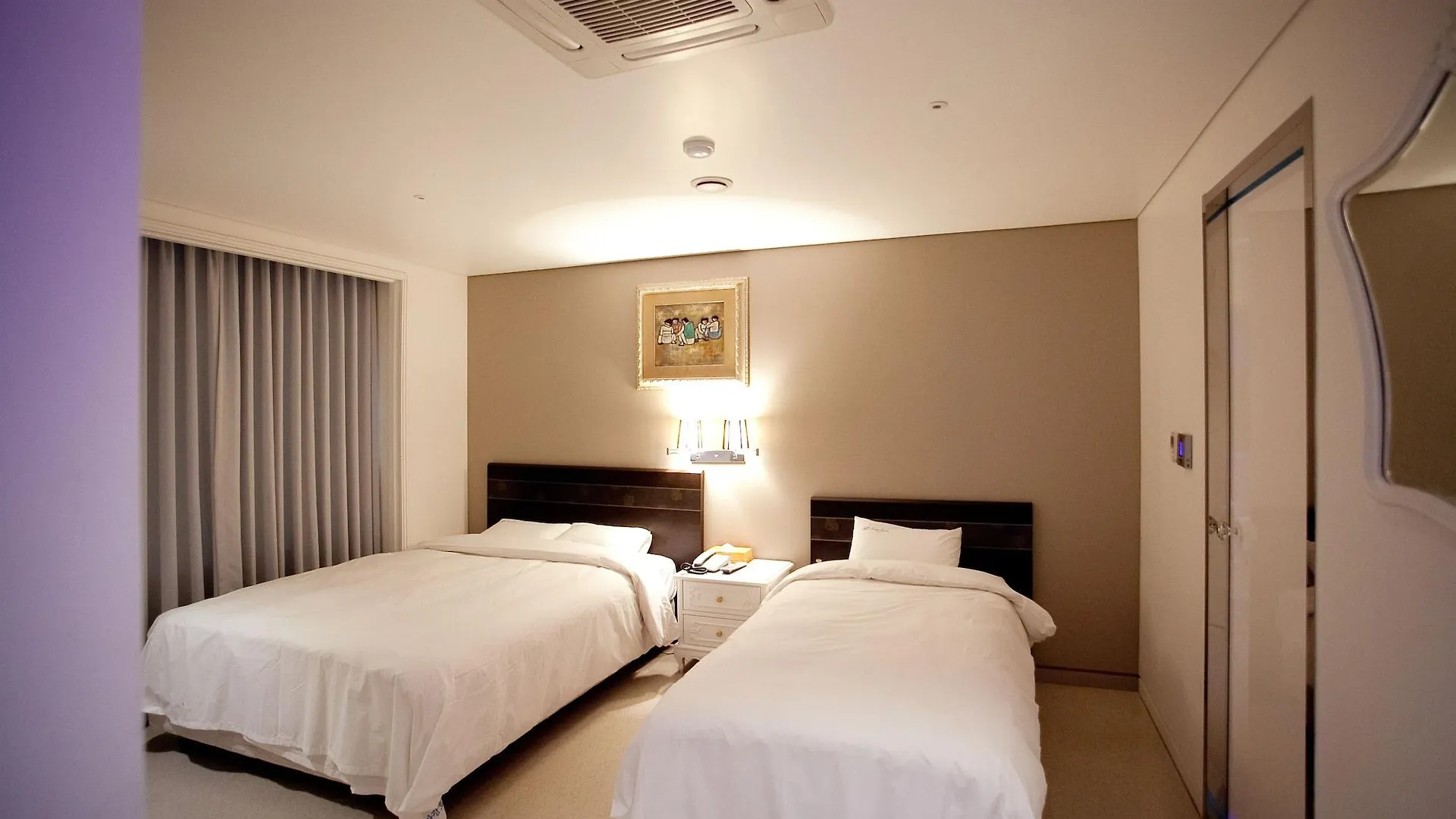 Dong Seoul Hotel