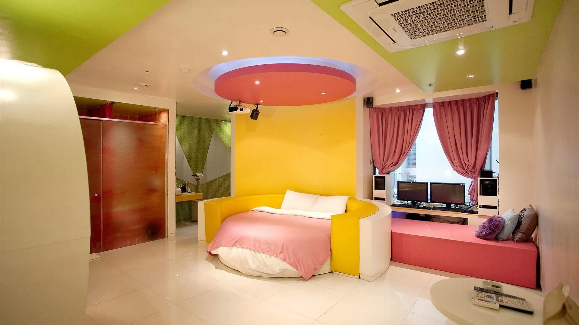 Dong Seoul Hotel